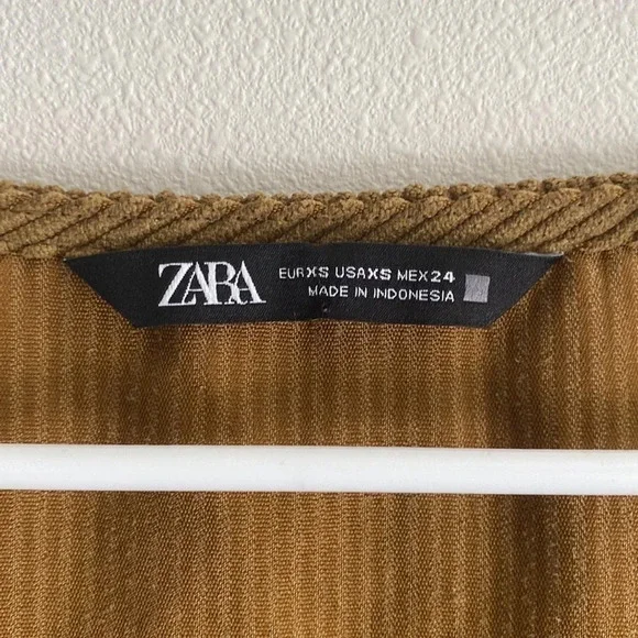 Zara Corduroy Puff Sleeve Cropped Button Down Jacket Top​​​​​​​​​​ - Picture 2 of 4